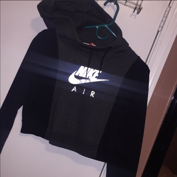 Nike Sweaters - Nike Crop Hoodie. Size S